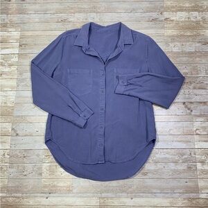 Cloth & Stone size M Long Sleeve Button Shirt Casual Chambray Tencel Blouse Blue